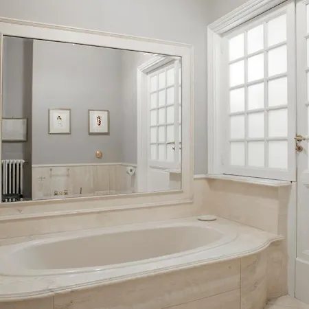 Vittoria - House Of Charme 3*