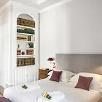 Vittoria - House Of Charme 4*