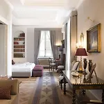 Vittoria - House Of Charme 4*