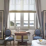 Vittoria - House Of Charme 4* メッシーナ