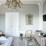 Vittoria - House Of Charme ベッド・アンド・ブレックファスト