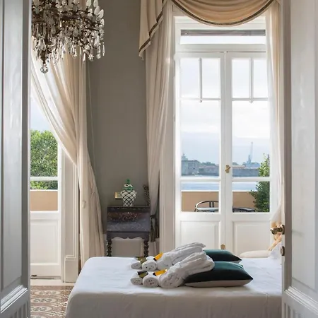 Vittoria - House Of Charme Bed & Breakfast