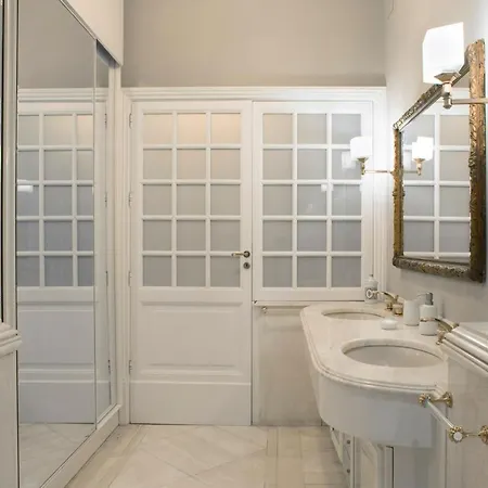 Vittoria - House Of Charme Bed & Breakfast 3*