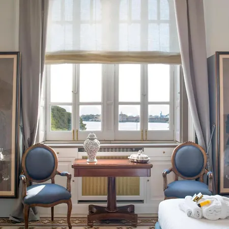 Vittoria - House Of Charme Bed & Breakfast Messina