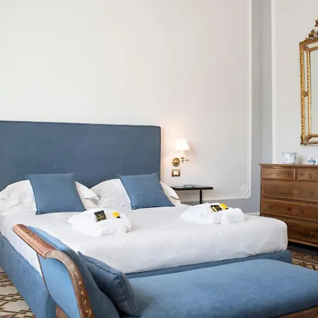 Vittoria - House Of Charme Bed & Breakfast 3*